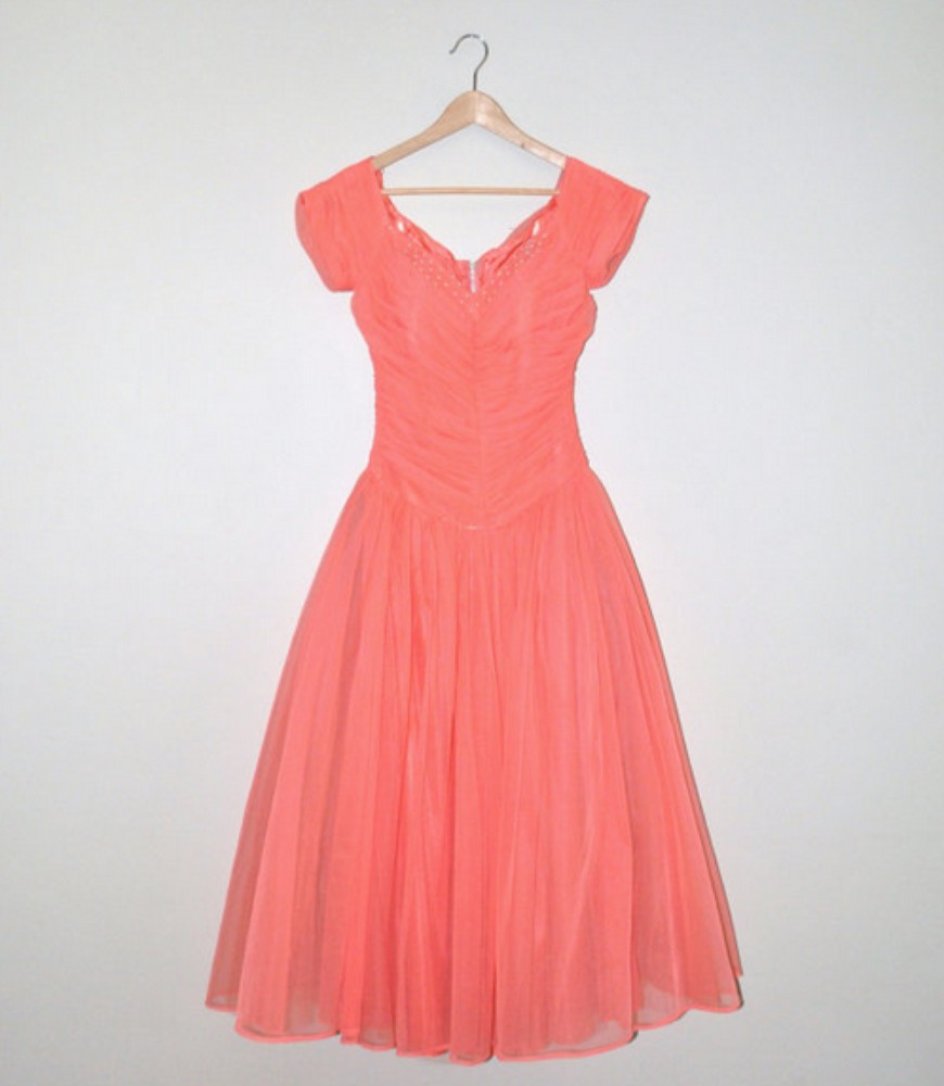 14 Alternative Prom Dresses That Won't Dip Into Your College Fund