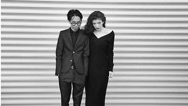 Celebrities React to Kim Kardashian's Bare Butt on Paper Magazine