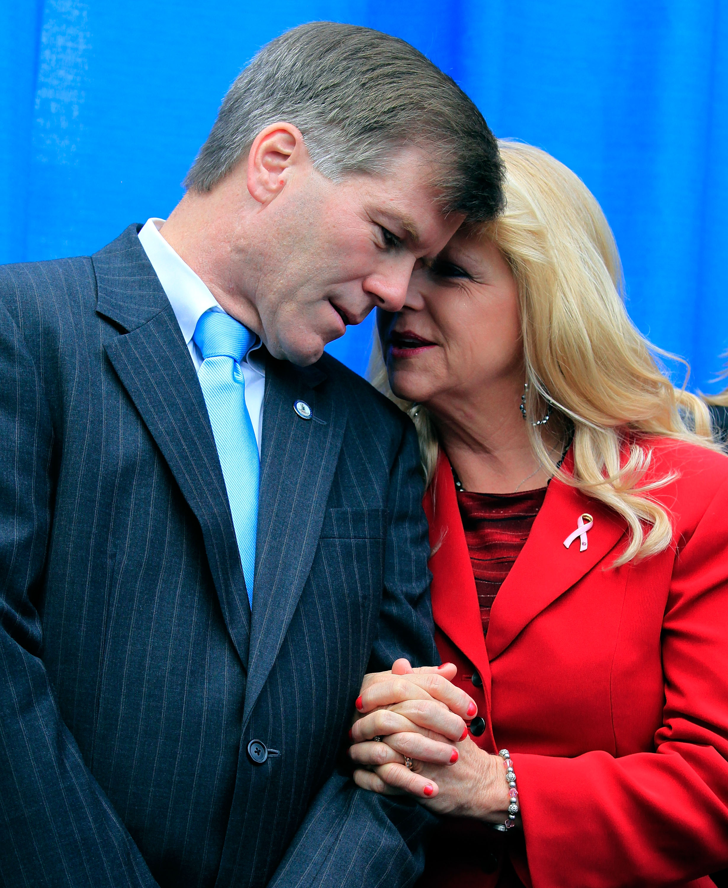Republican Gubernatorial Canidate Bob McDonnell Campaigns In Alexandria, VA