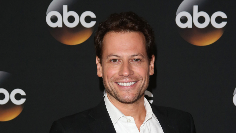 how to say Ioan Gruffudd