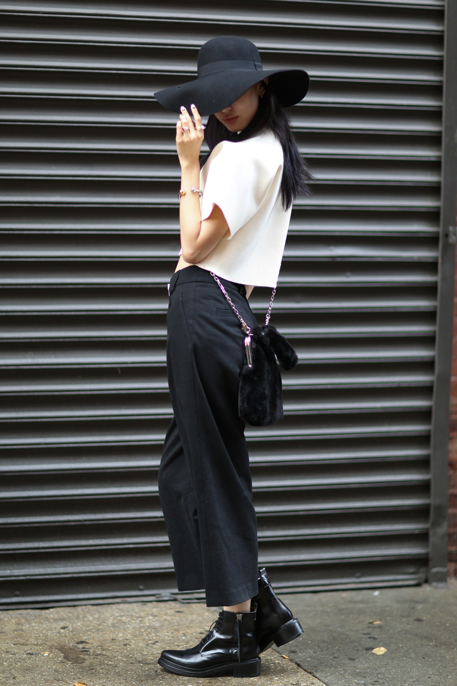 Model in casual clothes