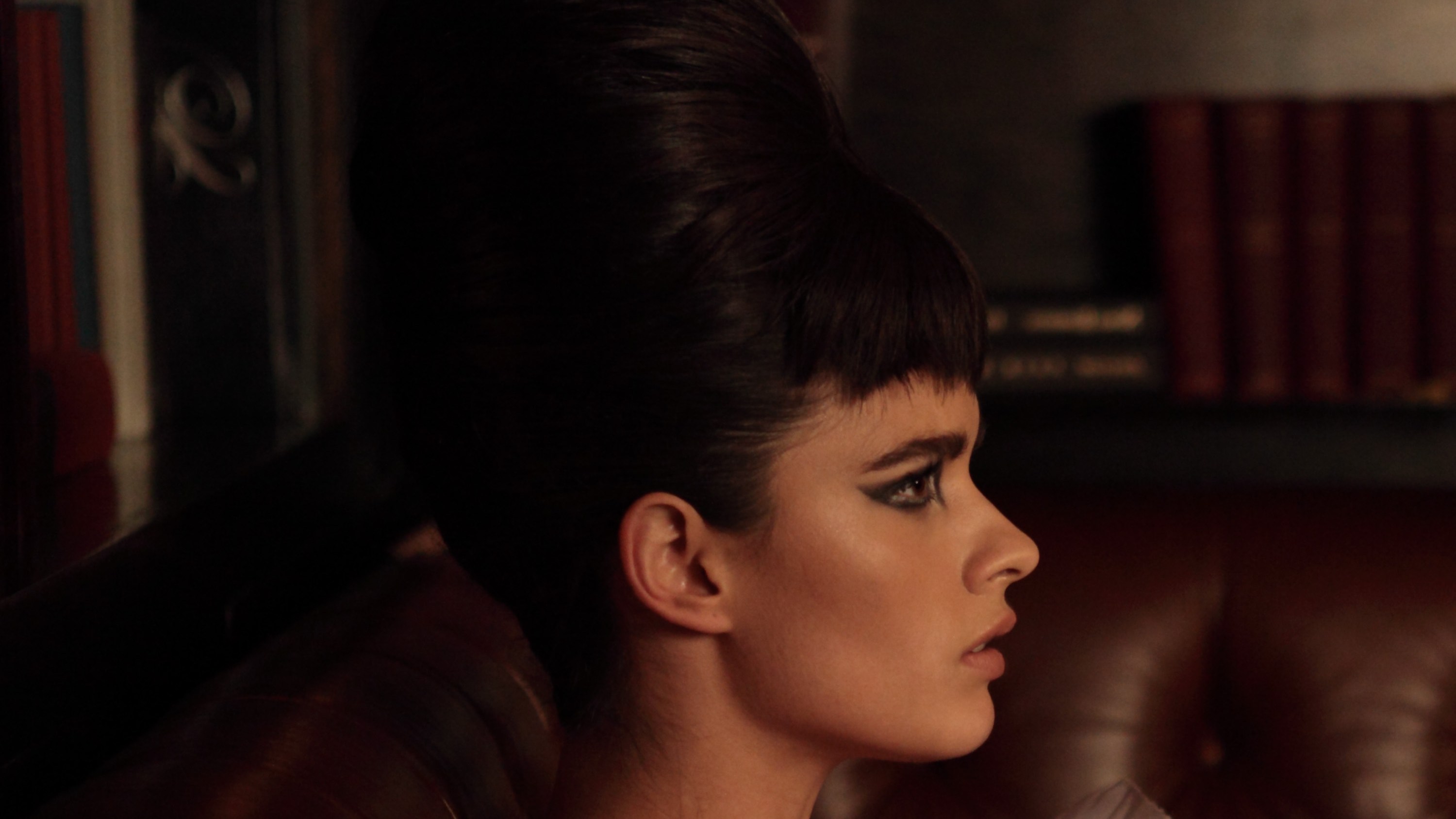 Get the 60's Inspired Look from 'Stand ' with Crystal Renn