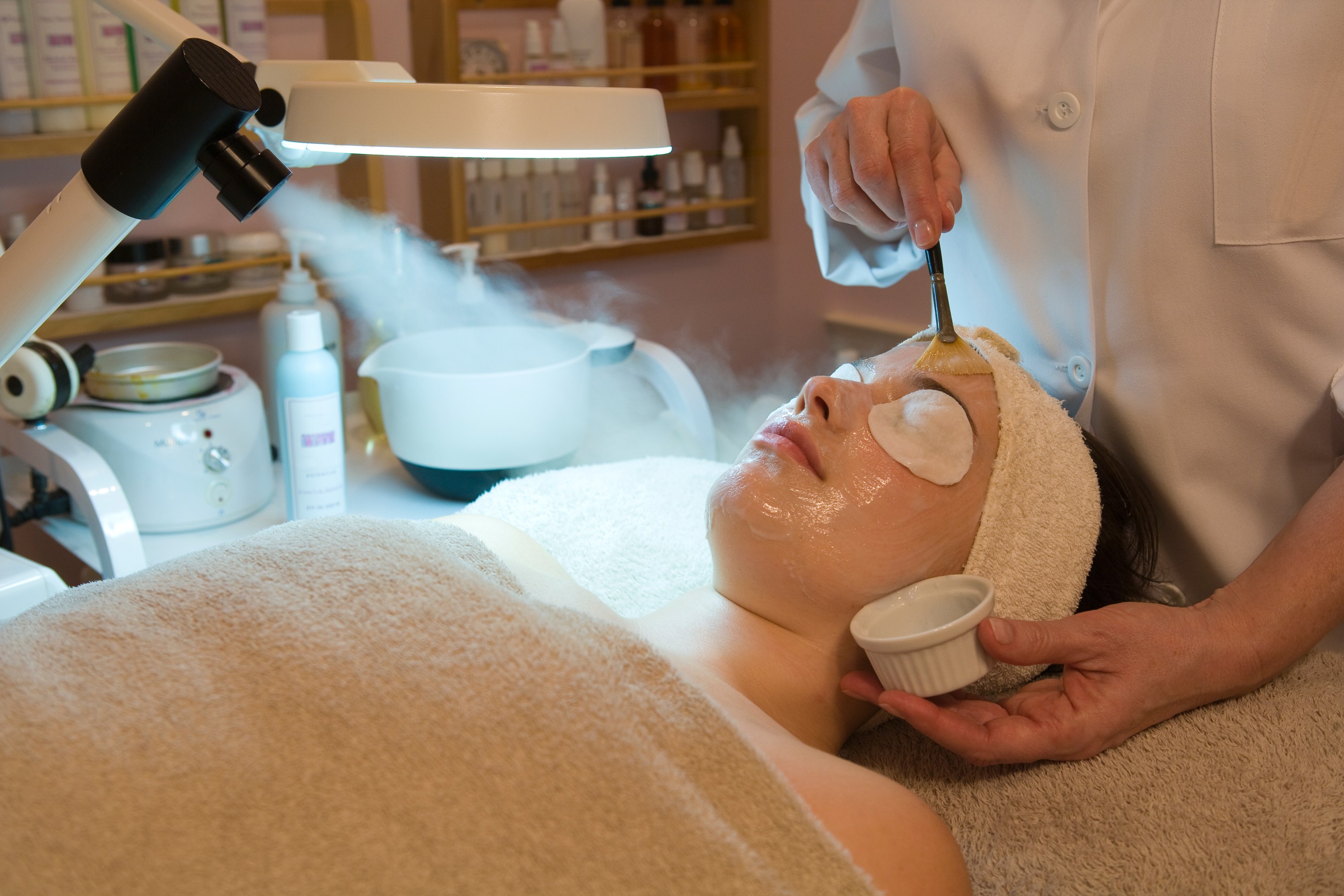 Control Oily Skin With a Face Peel