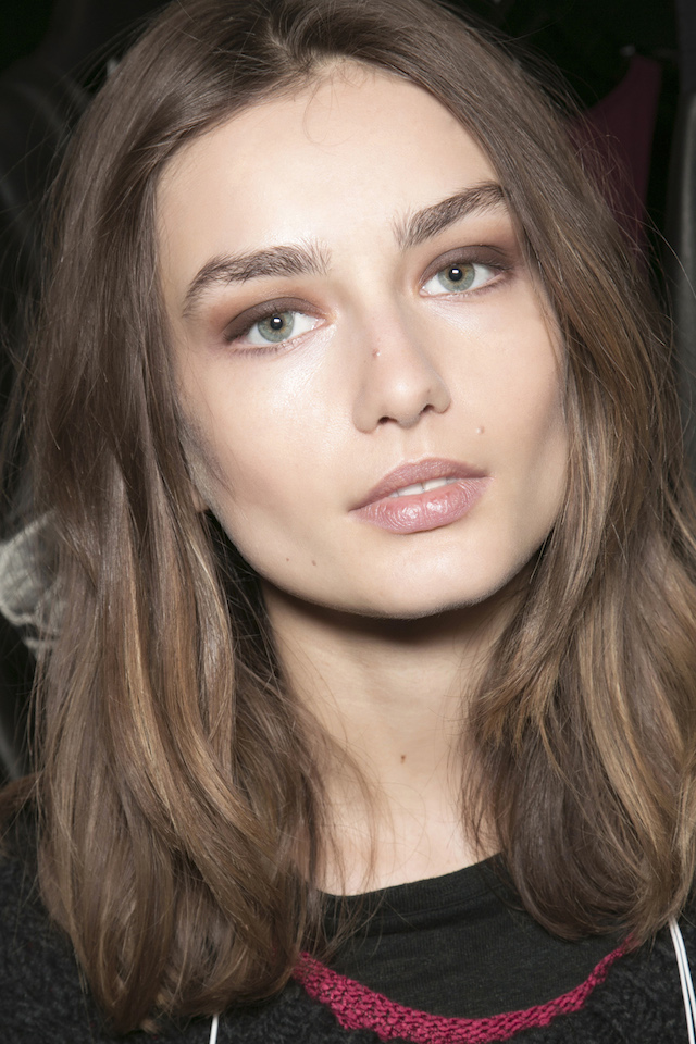 Tips to Look Better in Selfies