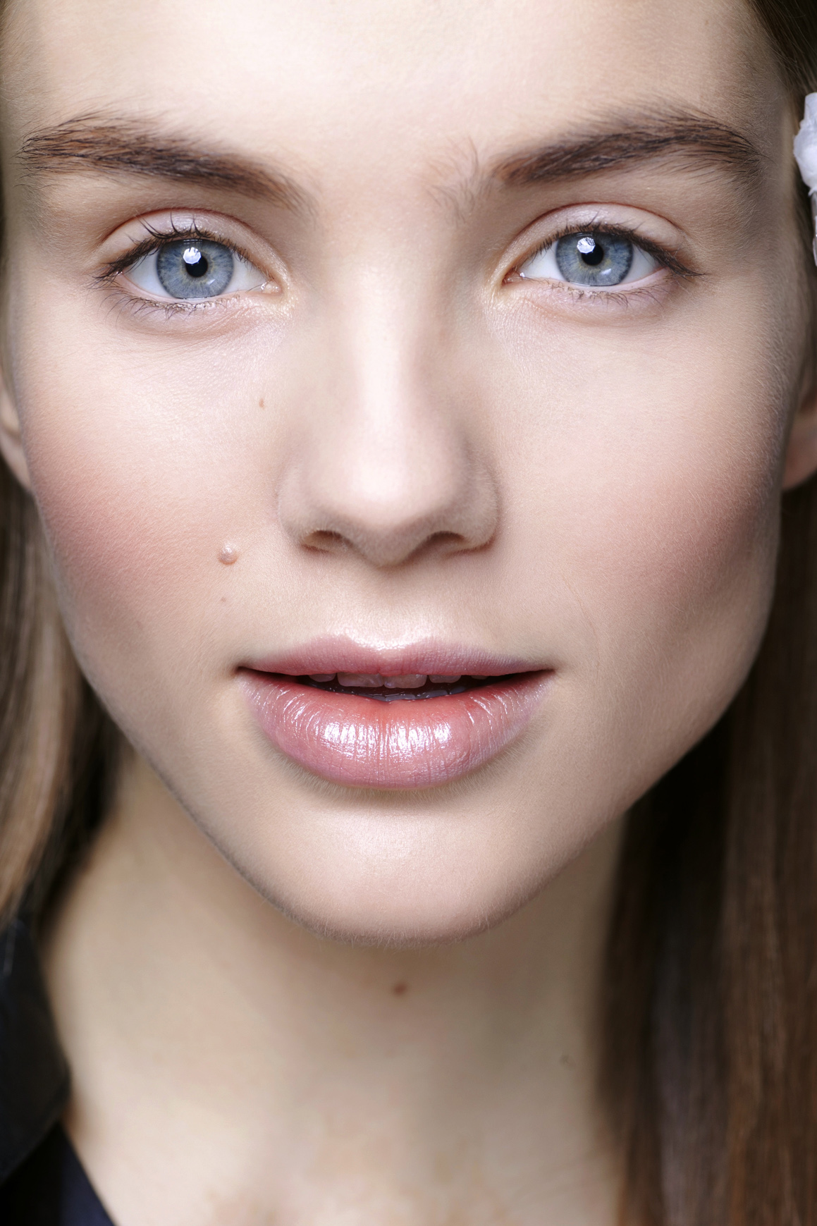 How to Fake Glowing Skin