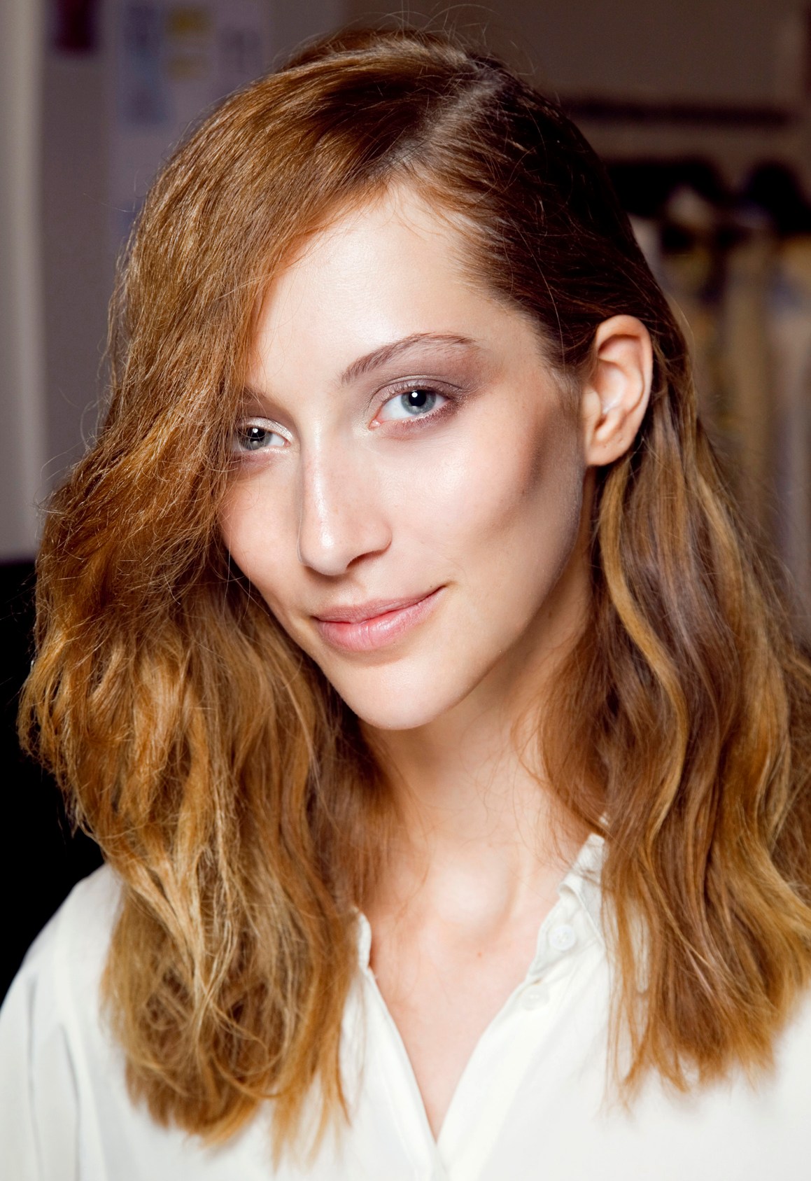 How to Style Hair Without Heat in the Summer
