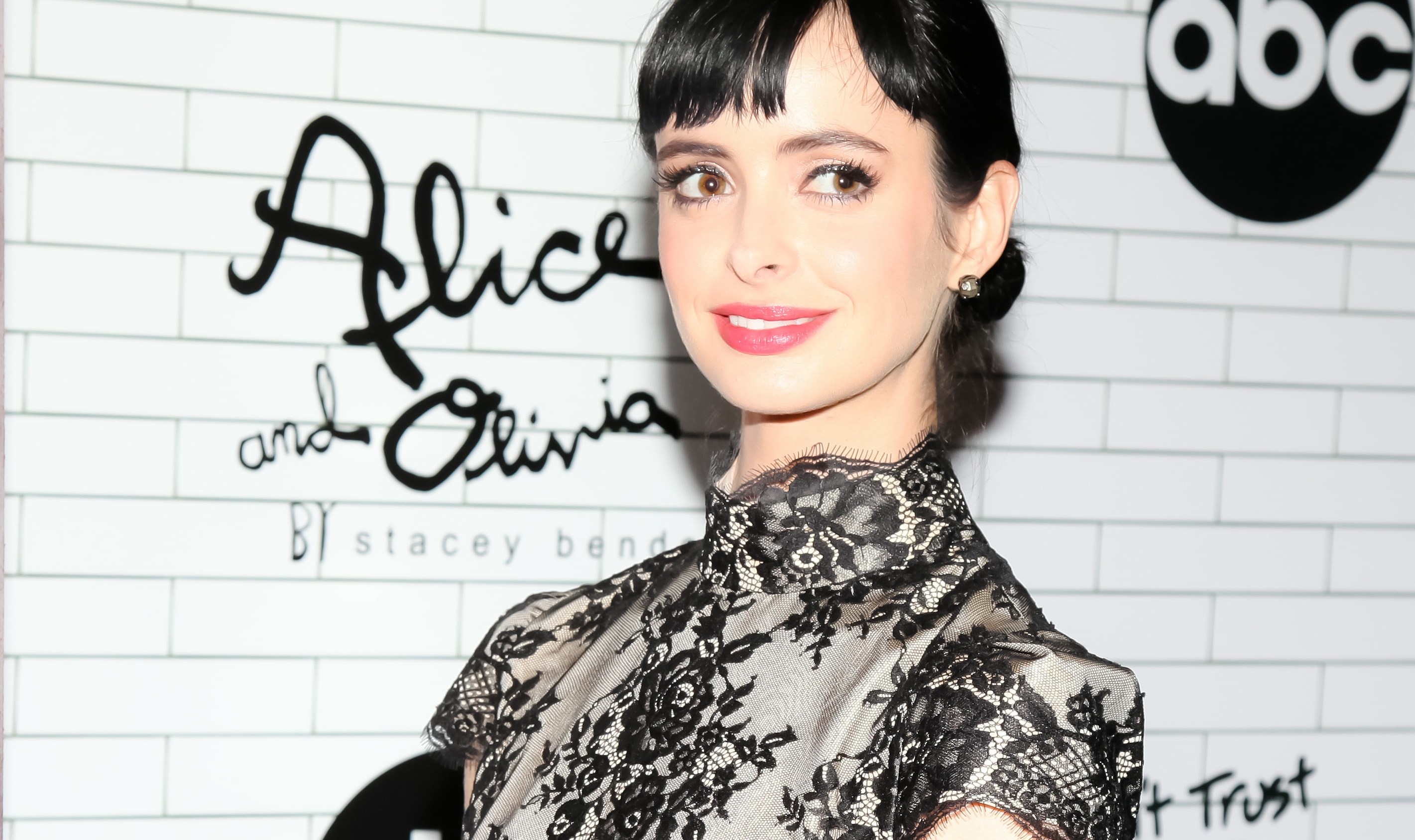 How Get Georgia May Jagger's Beauty Look Using Her Secret Weapon