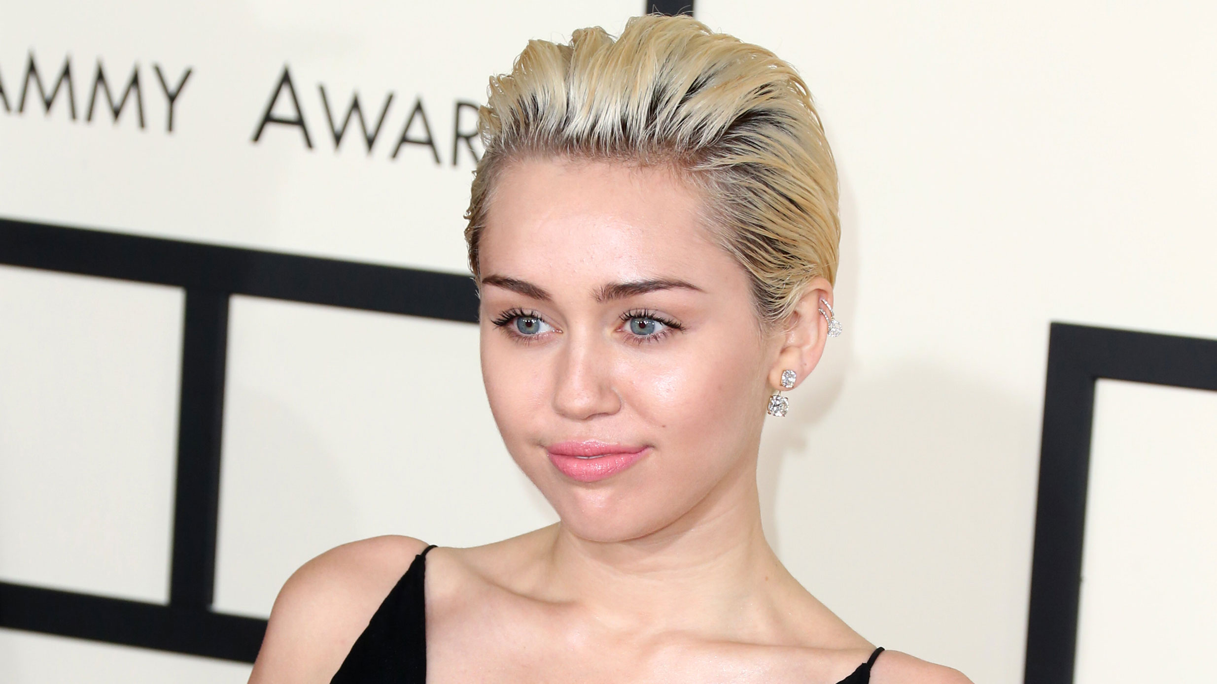 Miley Cyrus Is Confirmed to Be an Advisor on 'The Voice in 2016