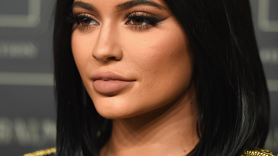 The Best Beauty Moments from the 2015 American Music Awards