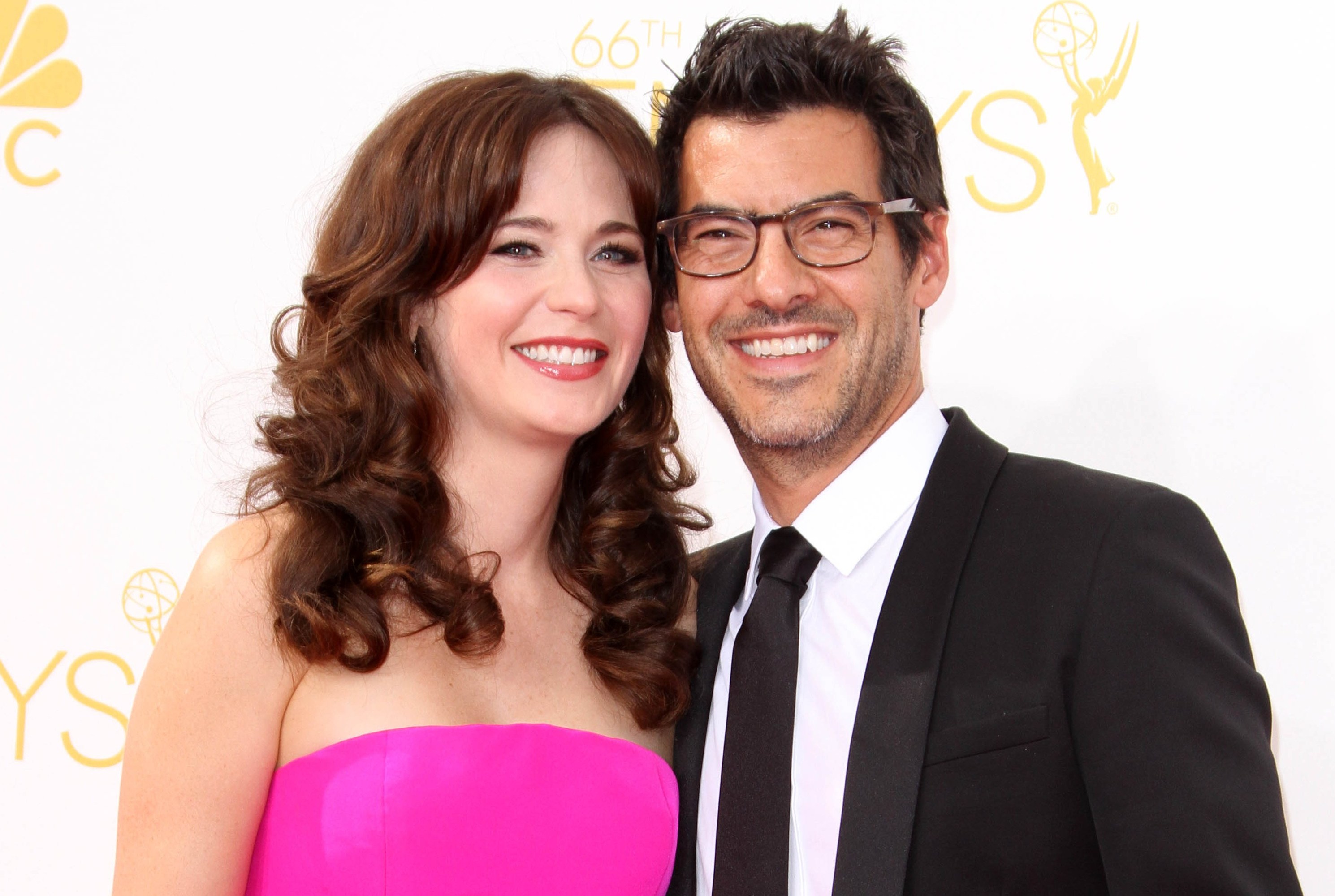 Katy Perry Posed as Look-Alike Zooey Deschanel Before Music Video