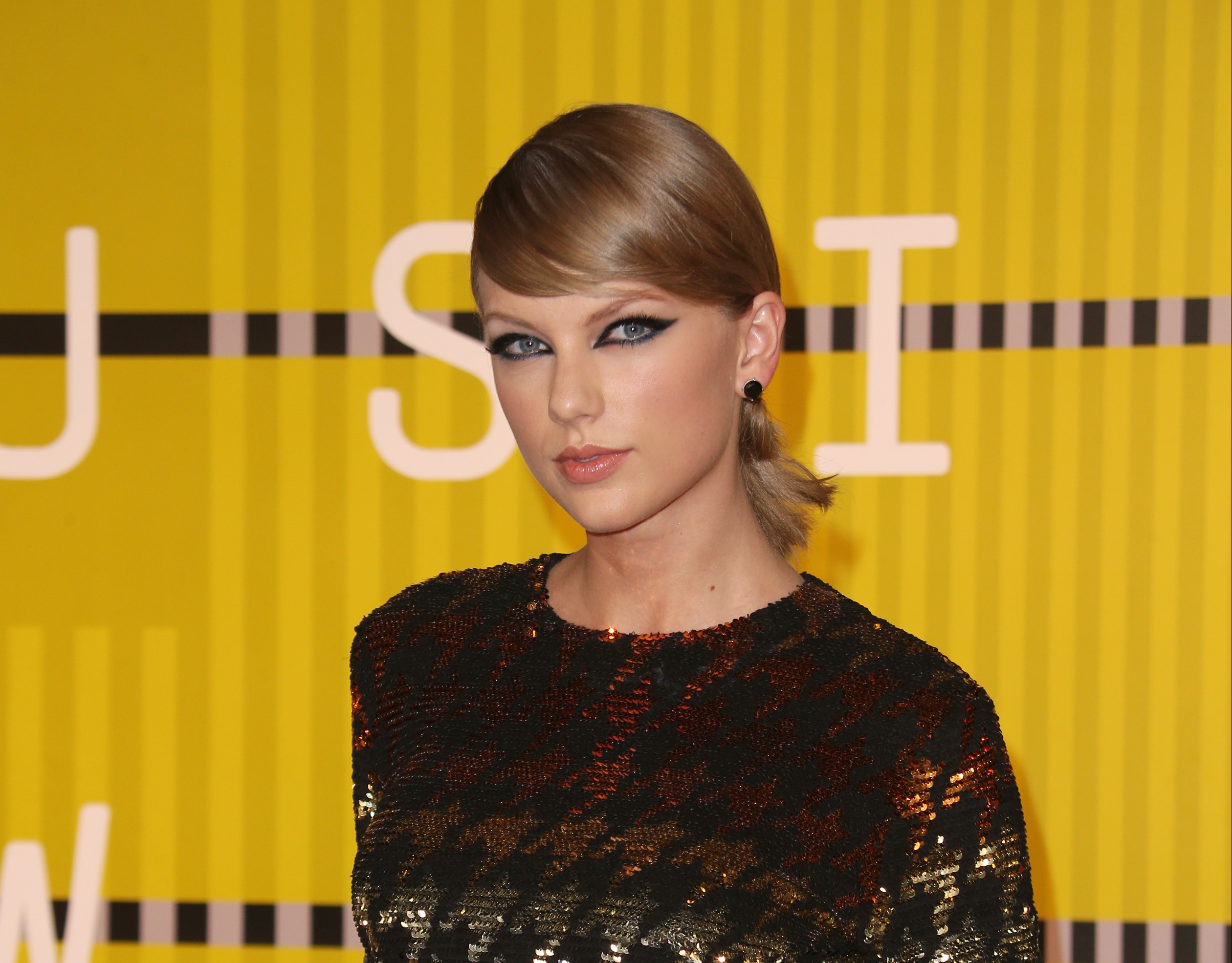 Watch an Uber Driver Review Kanye West's Adidas Originals Fashion Show