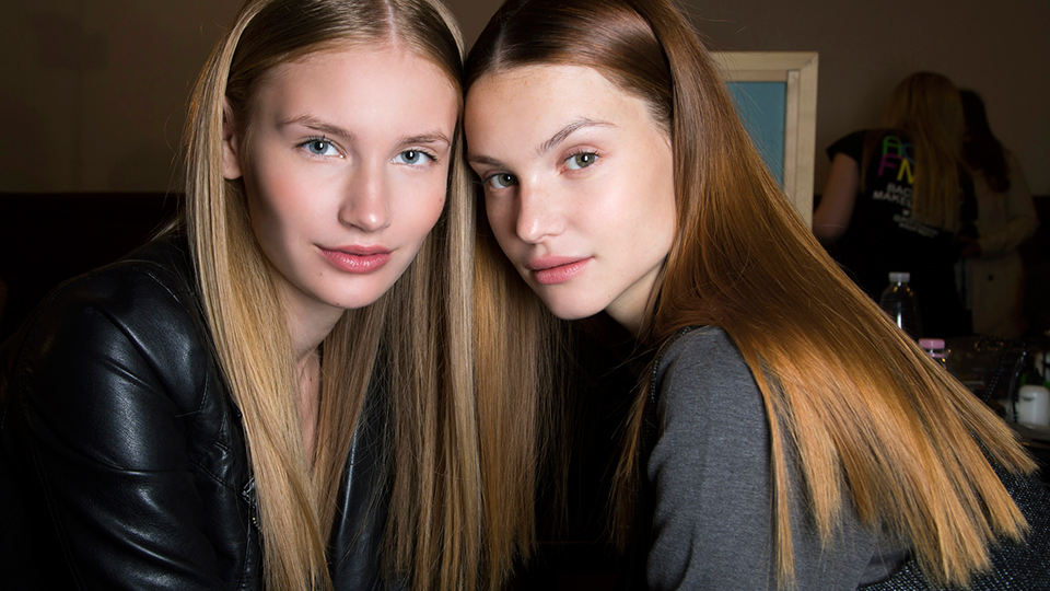 Living Proof Bond Complex Review: What I Think of The Hair Treatment