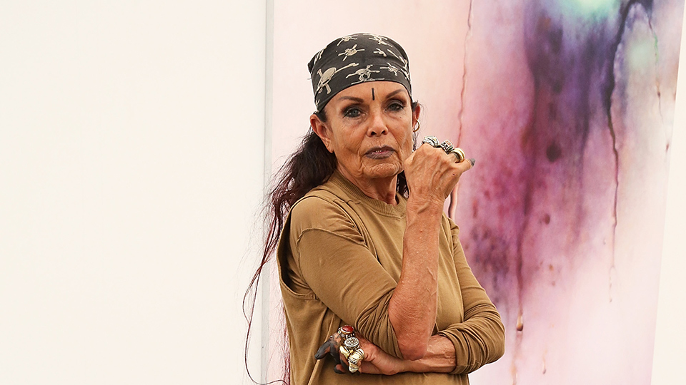 How to Wear Hot Pants