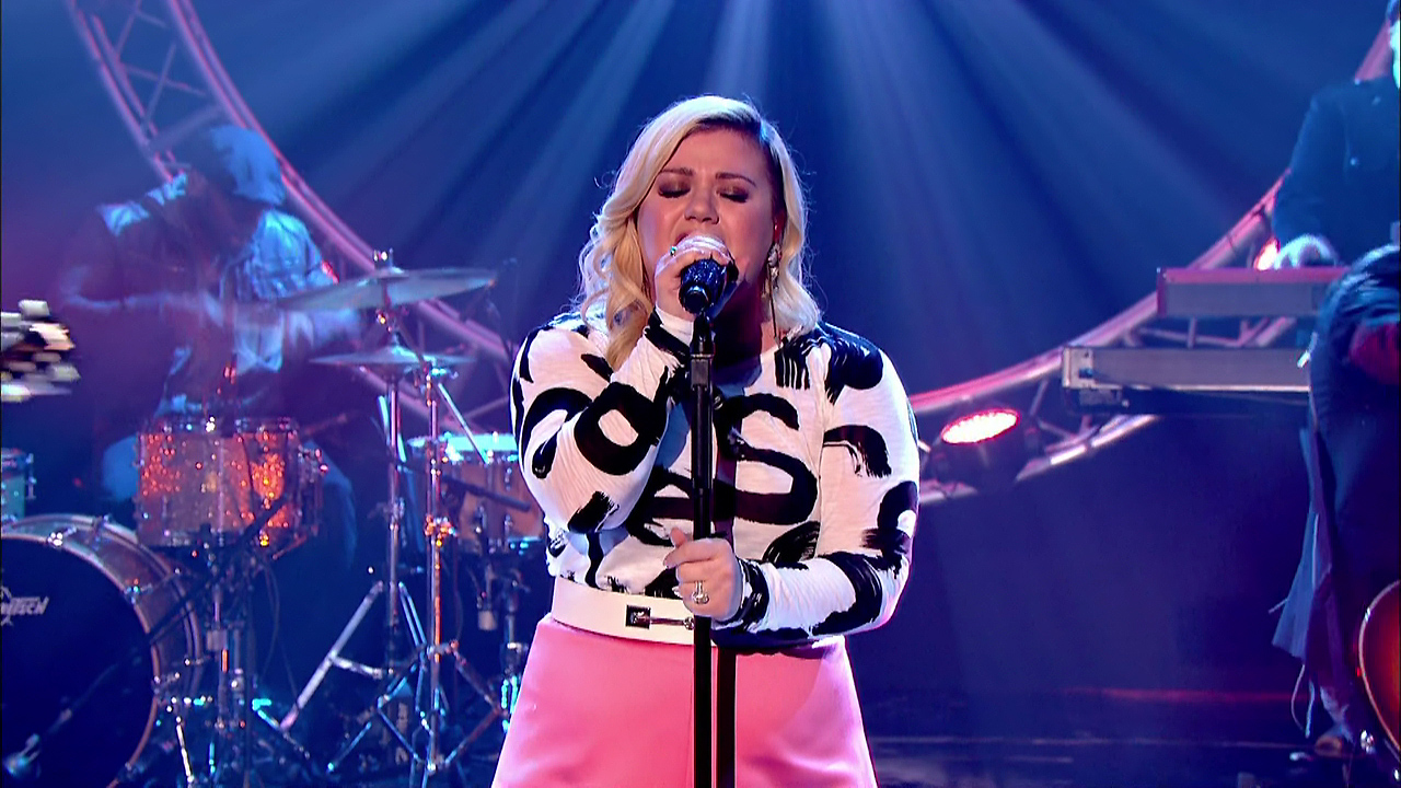 Sinead O’Connor Nothing Compares to You Lyrics Meaning: Nothing Compares 2 U