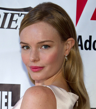 The New Celeb Hairstyle You Can Create Seconds