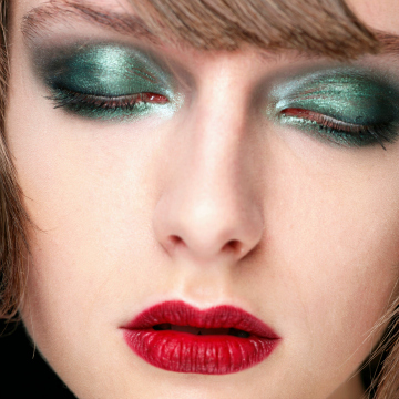 Red Lipsticks To Try This Holiday Season