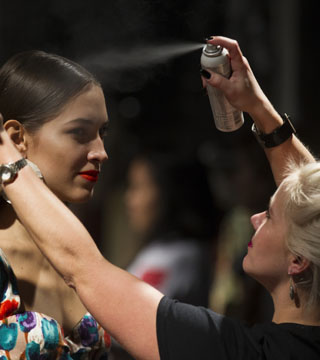 6 MacGyver Tricks Hairspray