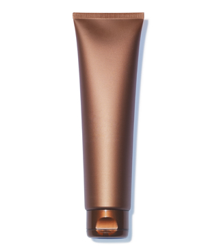 The Crucial Area You're Forgetting Apply Sunscreen