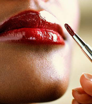 5 Fun Facts About Bethenny Frankel & Skinnygirl Skin Care