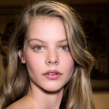 How to Boost Your Skin's Radiance Using Makeup