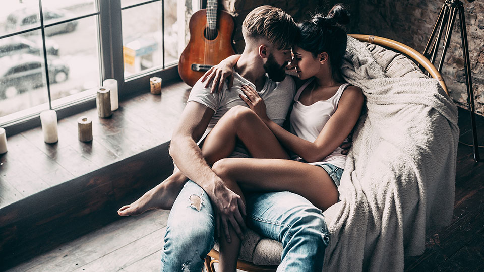 40 First Date Questions That Make You Fall in Love Faster