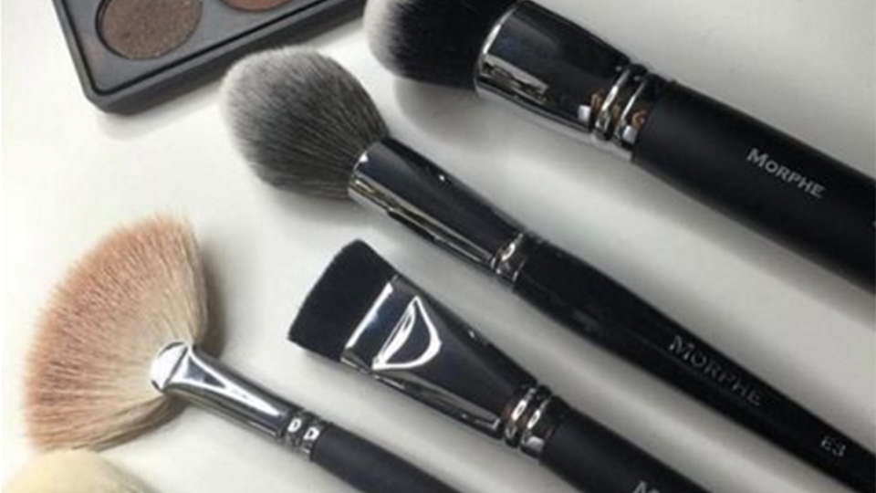 How to Dry Makeup Brushes in the Most Genius Way, Ever