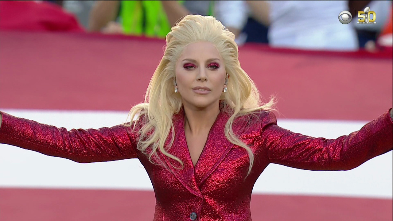 Lady Gaga Dyed Her Hair Brown, Looks Unrecognizable