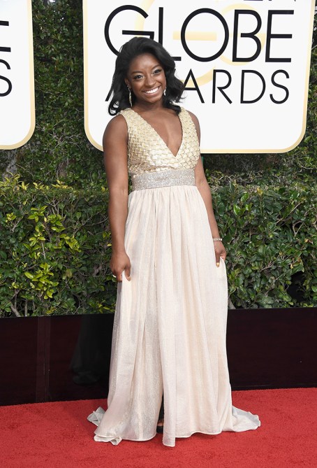 golden globes 2017 red carpet simone biles