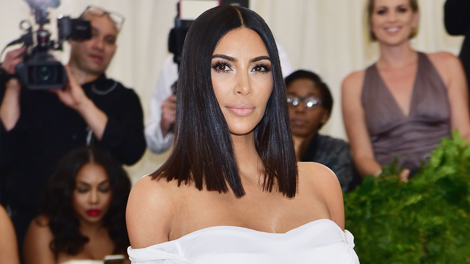 Kim Kardashian Teaches Us How to Shorten Our Noses
