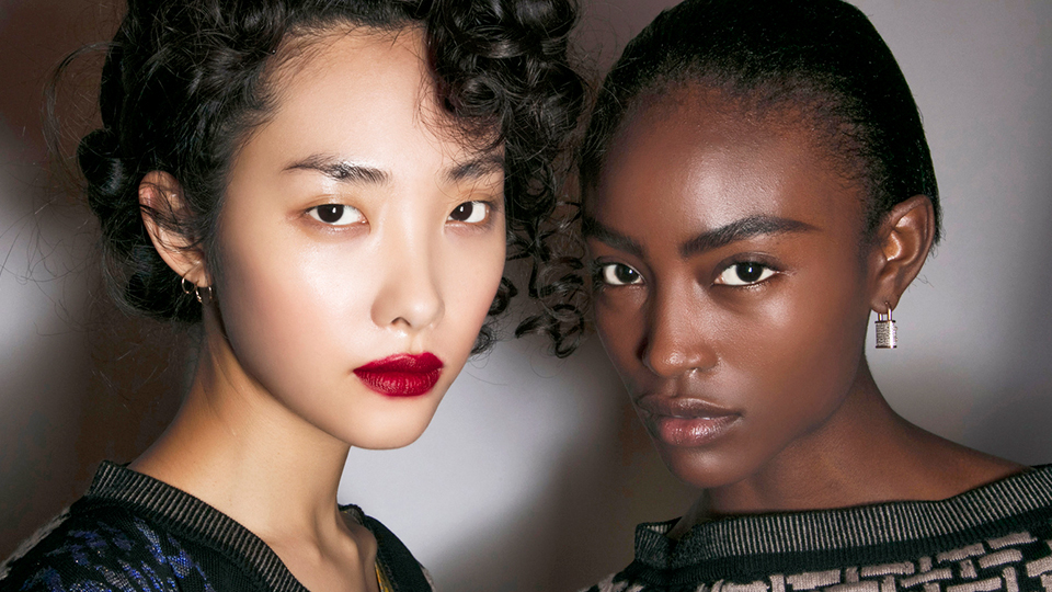 Red Lipstick Pretty Skin Girls