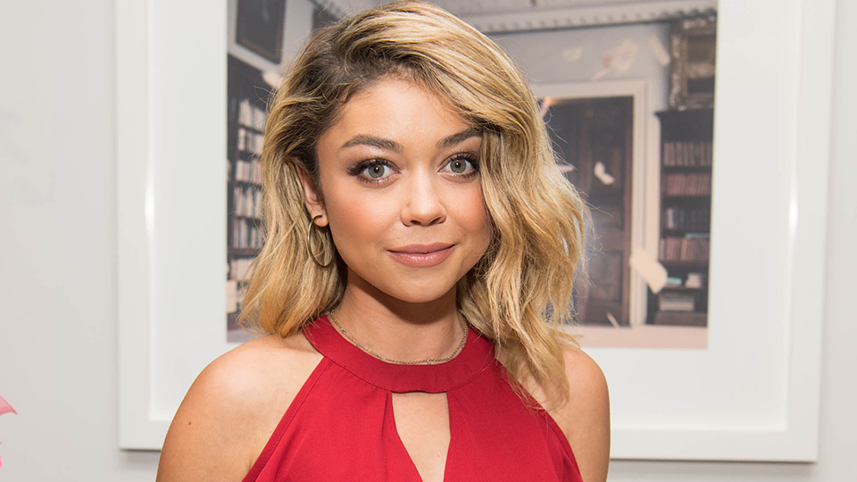 Sarah Hyland Talks Fashion, Body Confidence