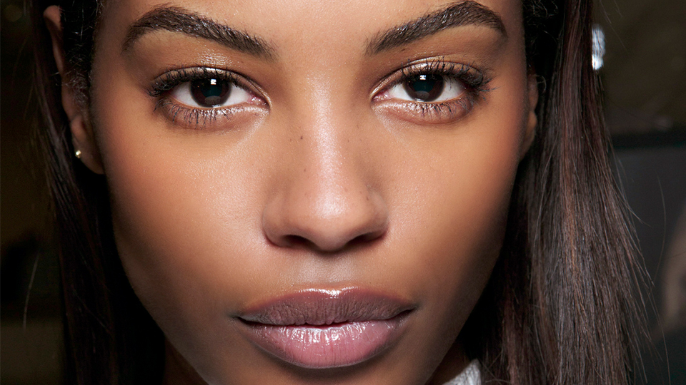 Hailey Bieber & Sofia Richie Use Hourglass’ New Hydrating Skin Tint