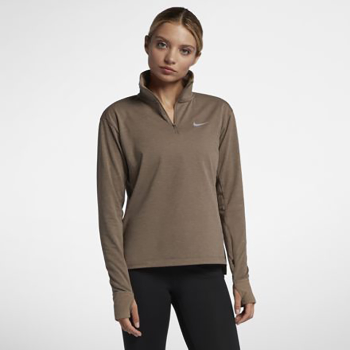 STYLECASTER | What to Wear the Gym When It Starts Getting Seriously Cold Out