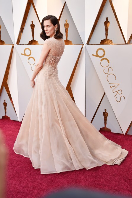 Allison Williams at the 2018 Oscars