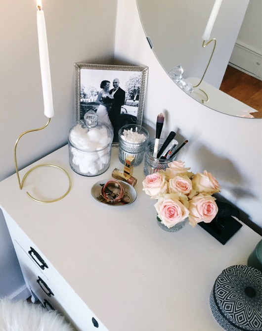 makeup-storage-hannas-room