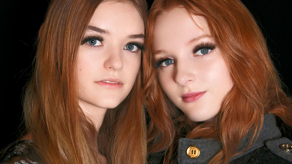 Peachy Queen '90s Baby Eyeshadow Palette Is Retro-Cute