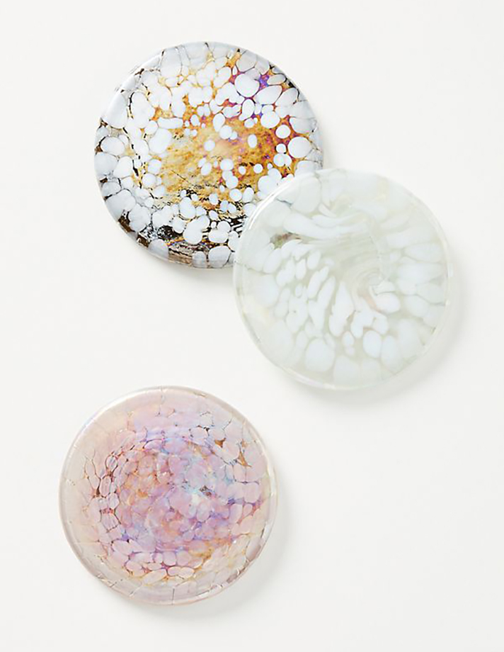 STYLECASTER | This 2019 Home Decor Trend Proves Maximalism Isn't Just For Your Closet