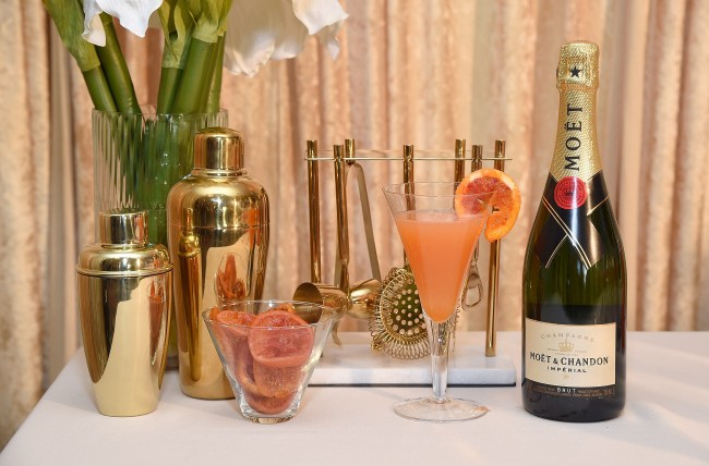 STYLECASTER | Celeb Holiday Cocktail Recipes