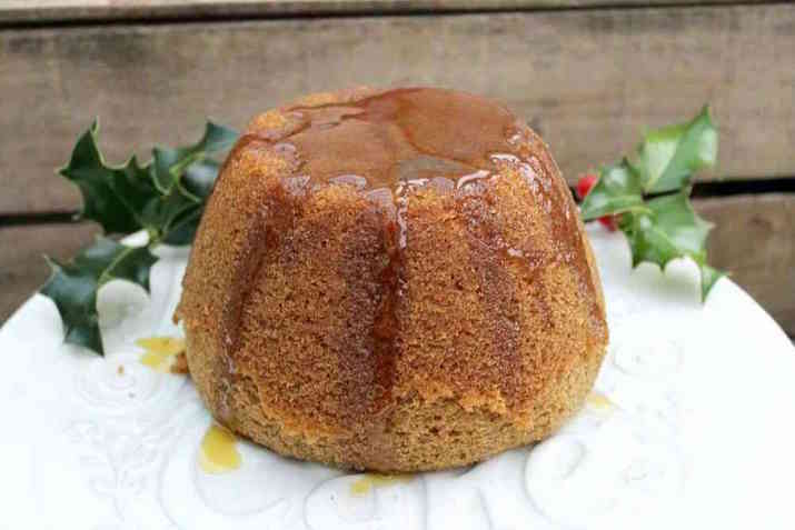 STYLECASTER |11 Impressive Holiday Desserts You Can Make In a Slow Cooker | Gingerbread Pudding