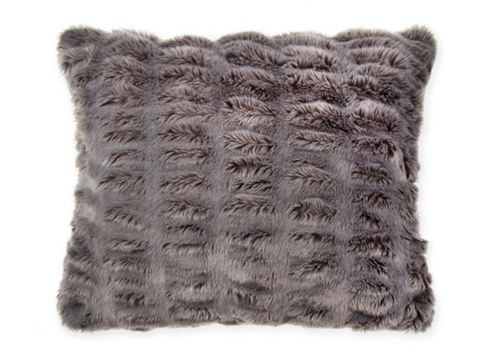 STYLECASTER | Pillows So Fuzzy They're Basically Blankets