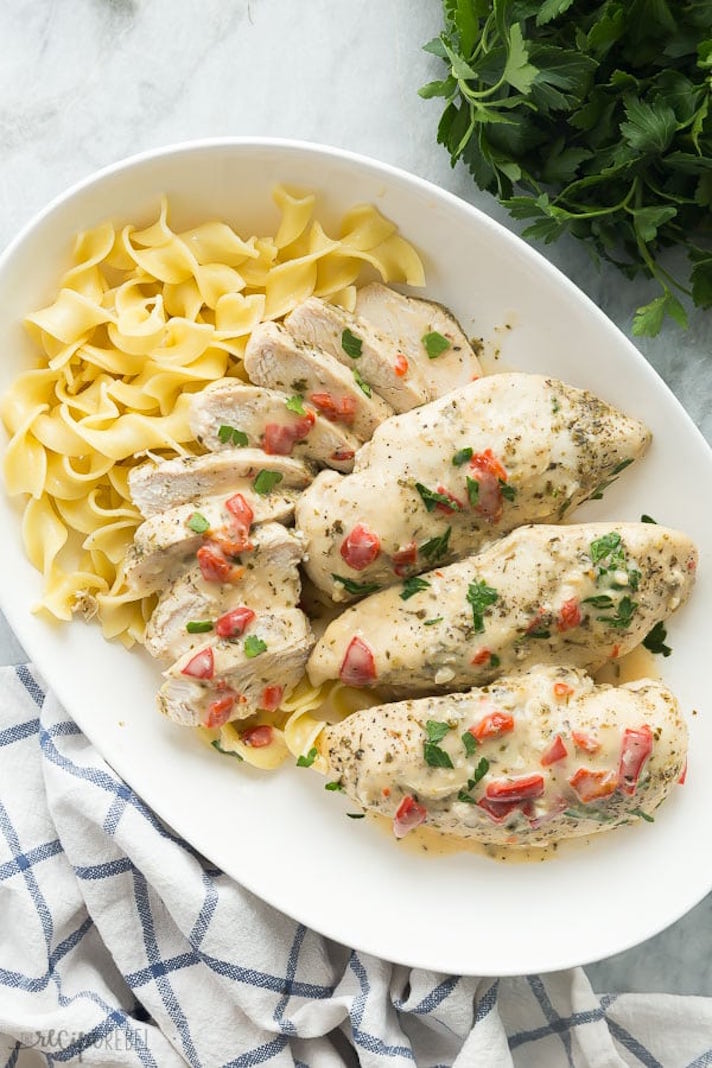 STYLECASTER | 17 Easy Instant Pot Chicken Recipes That'll Save You So Much Time | Italian Chicken Breasts