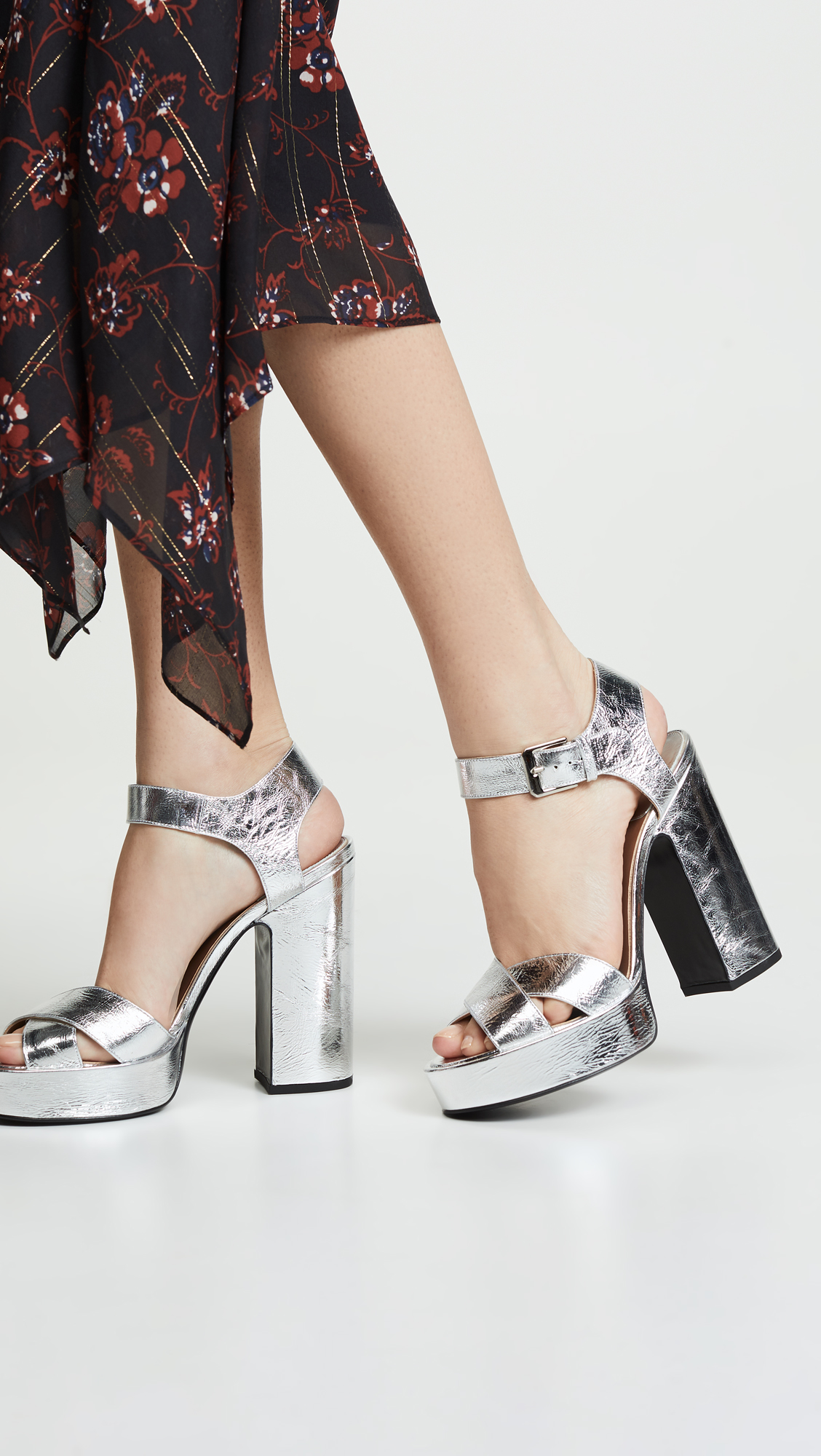 '70s Era Chunky Platforms Have Officially Made a Comeback | STYLECASTER