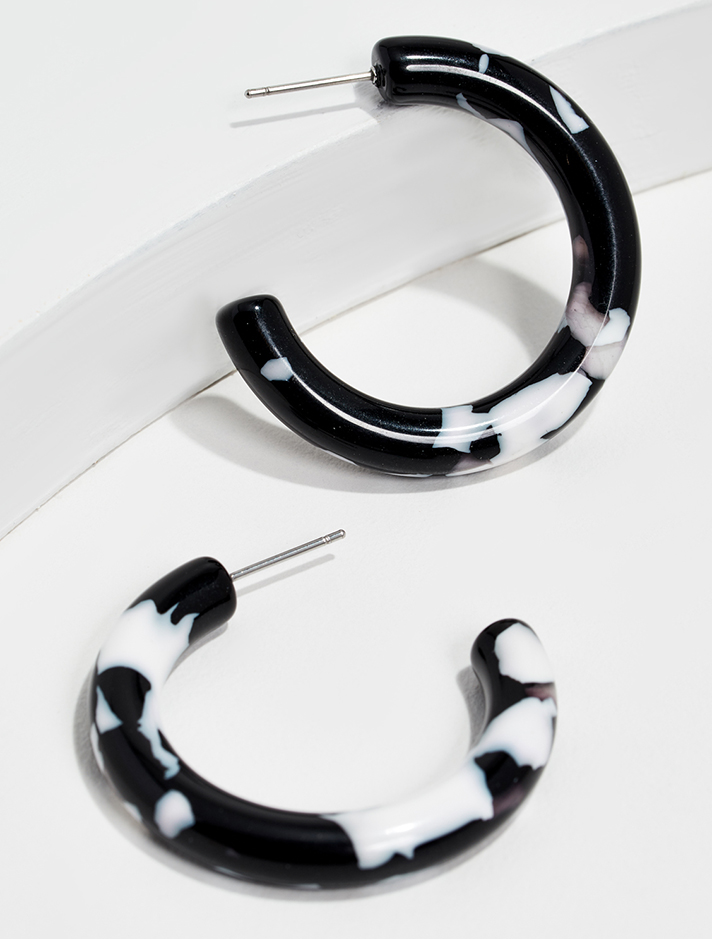 STYLECASTER | Anything-but-Average Hoop Earrings Sure to Elevate Any Ensemble