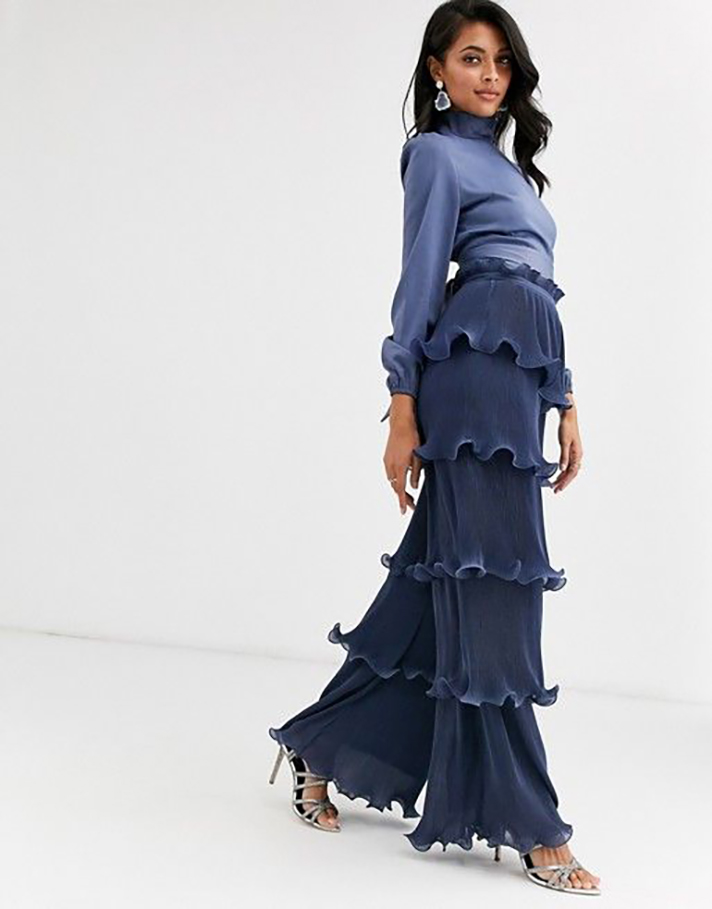 STYLECASTER | Can We Collectively Decide to Make Date Night Pants a Thing?