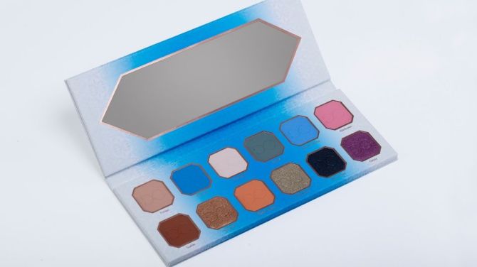 dominique cosmetics palette