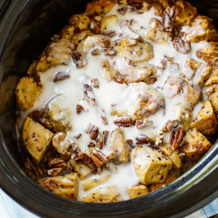 STYLECASTER | 17 Slow-Cooker Brunch Recipes Worth Staying In For | Cinnamon Roll Casserole