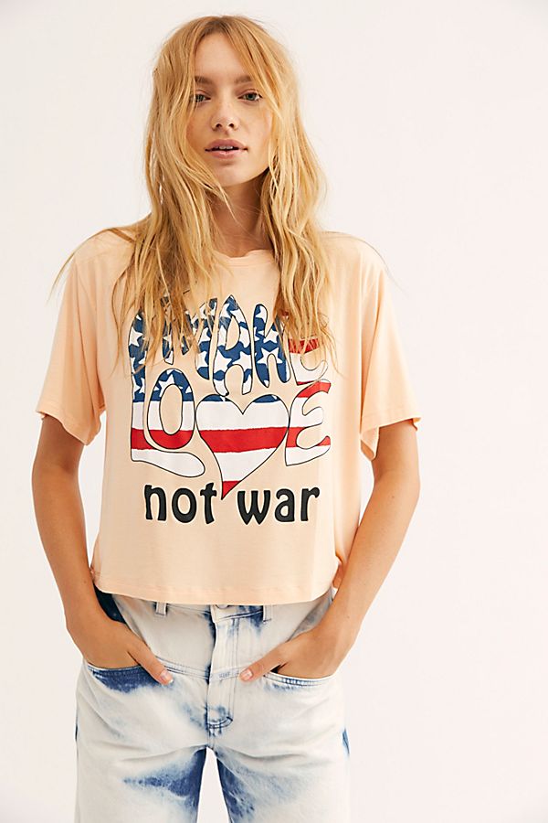 10 Nostalgic Graphic Tee's to Add Some Retro Flavor to Summer Wardrobe | STYLECASTER