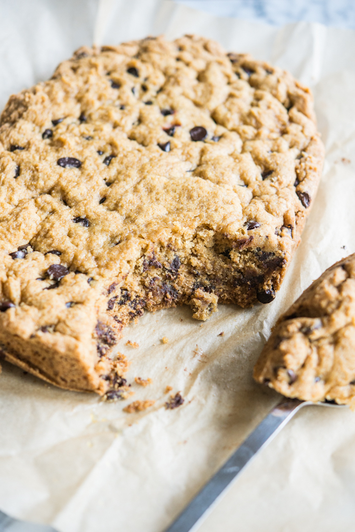 STYLECASTER | 17 Slow-Cooker Snacks That Really Speak To Your PMS Cravings | Chocolate Chip Cookie Cake