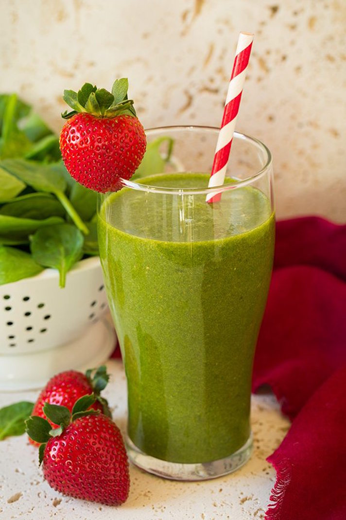 STYLECASTER | 17 Veggie-Packed Smoothie Recipes That Don't Taste Like Grass | Strawberry-Spinach Green Smoothie