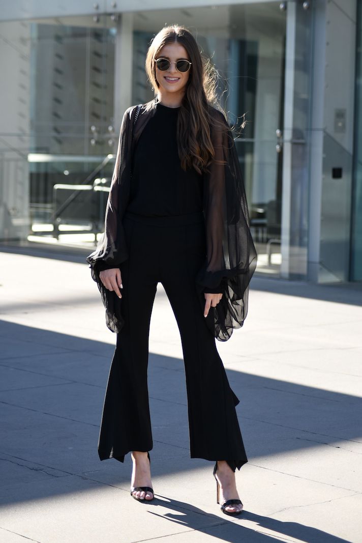 STYLECASTER | A Beginner's Guide to Styling Flare Jeans